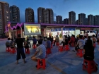 想看露天電影？橫琴物業集市每周約定你！免費的那種...